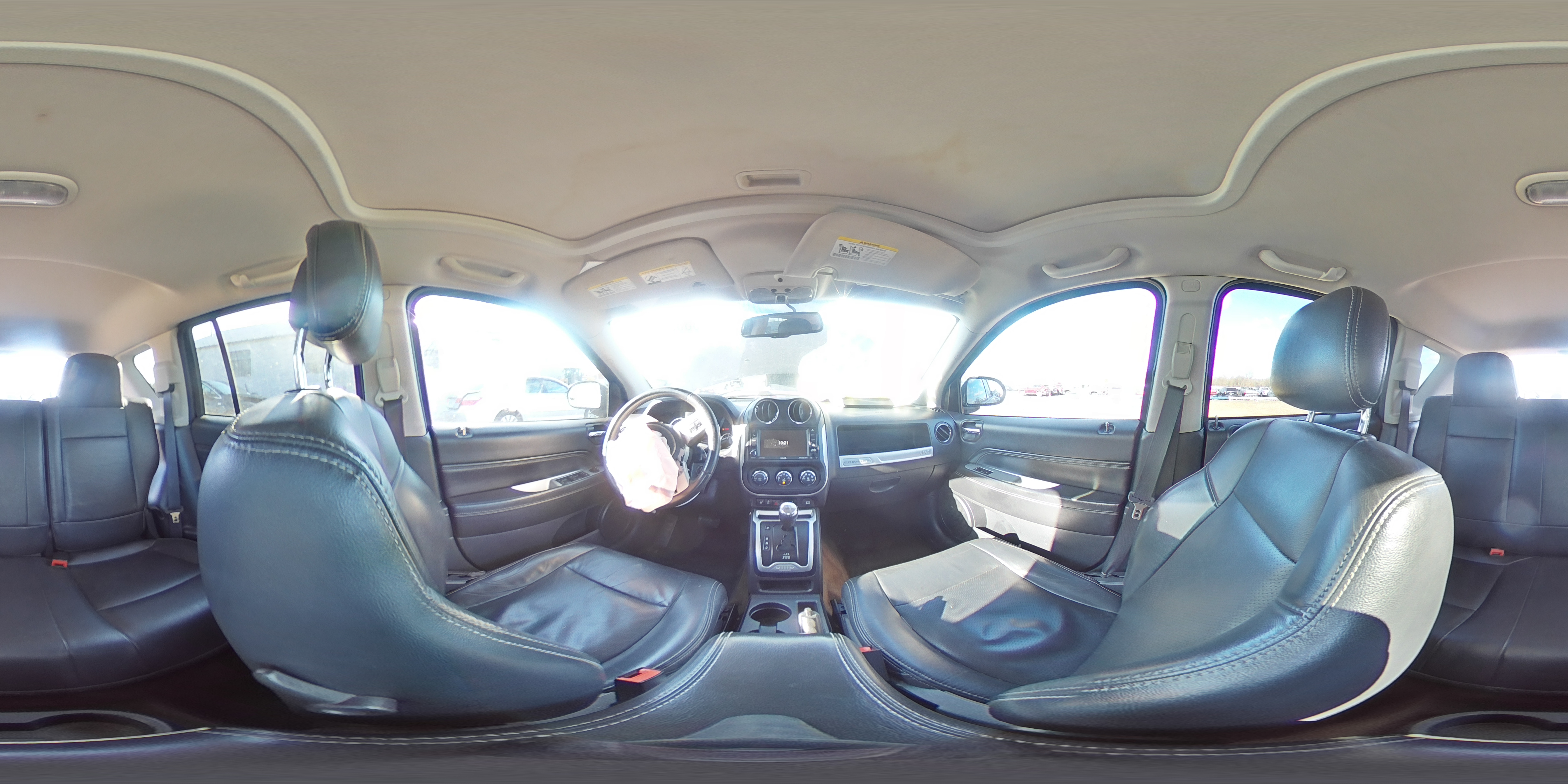 2016 Jeep Compass - Image 15