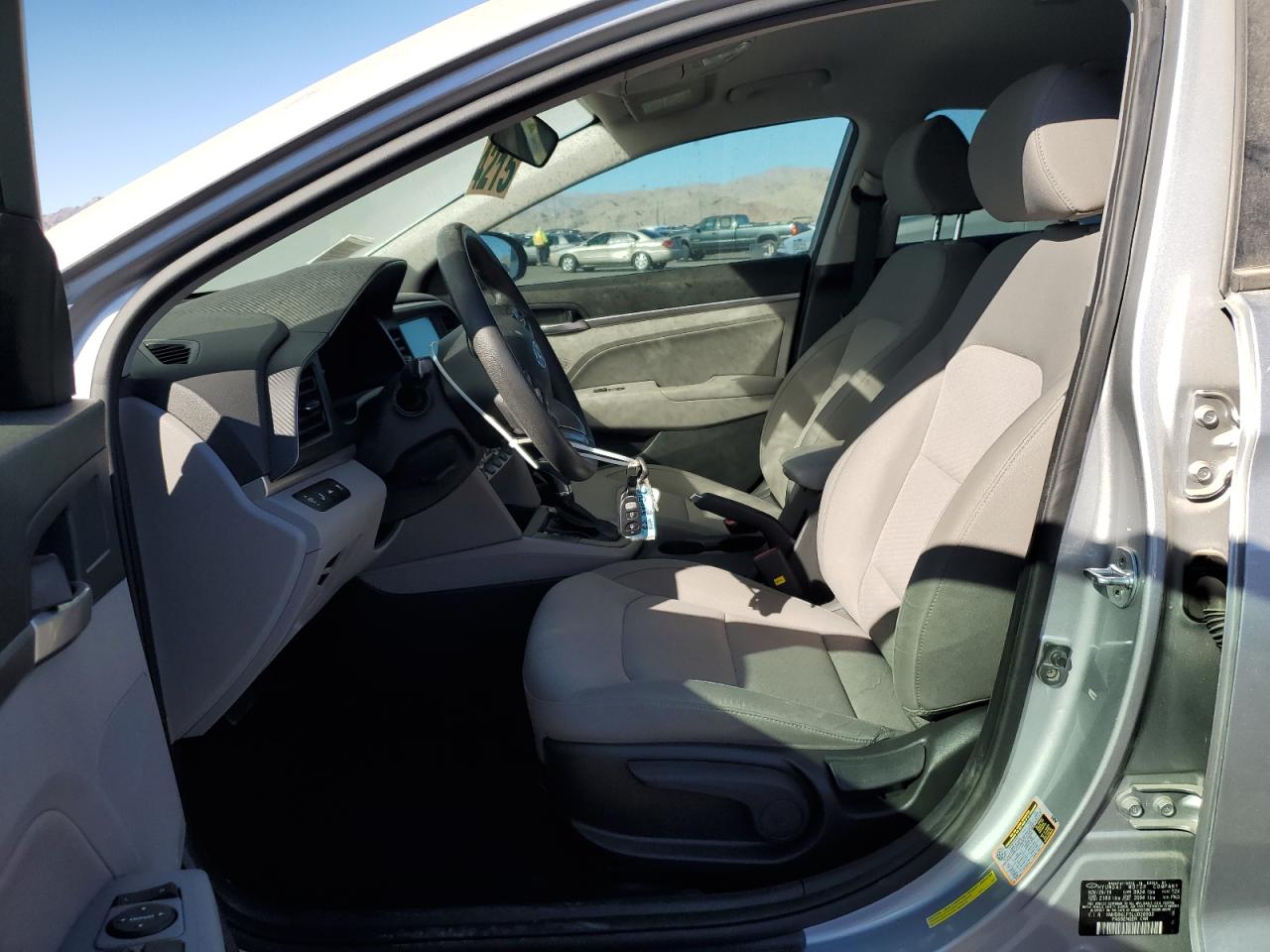 2020 Hyundai Elantra - Image 7