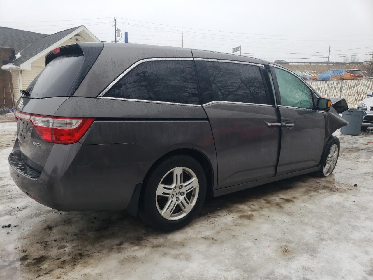 2013 Honda Odyssey - Image 3
