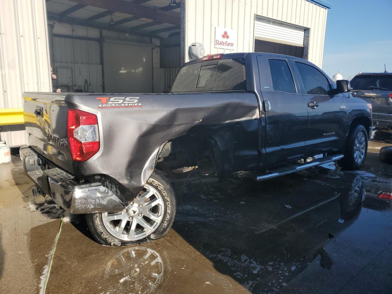 2019 Toyota Tundra - Image 3