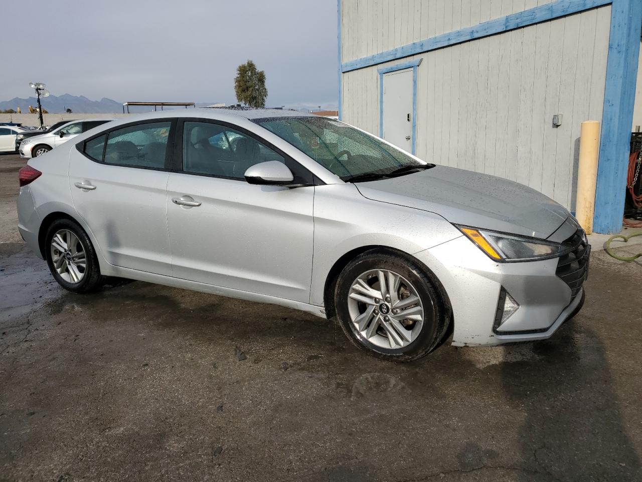 2020 Hyundai Elantra - Image 4
