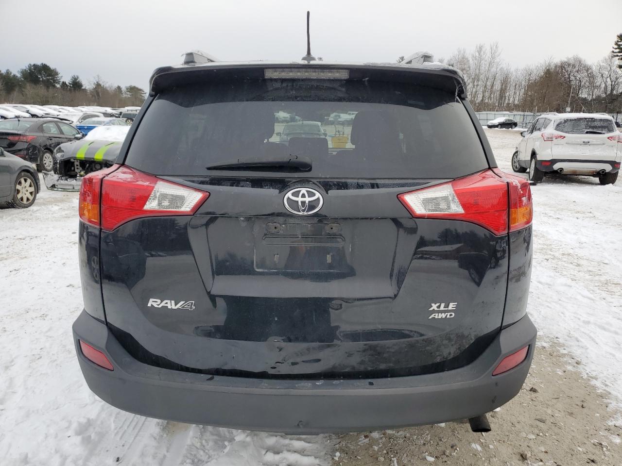 2015 Toyota RAV 4 - Image 6