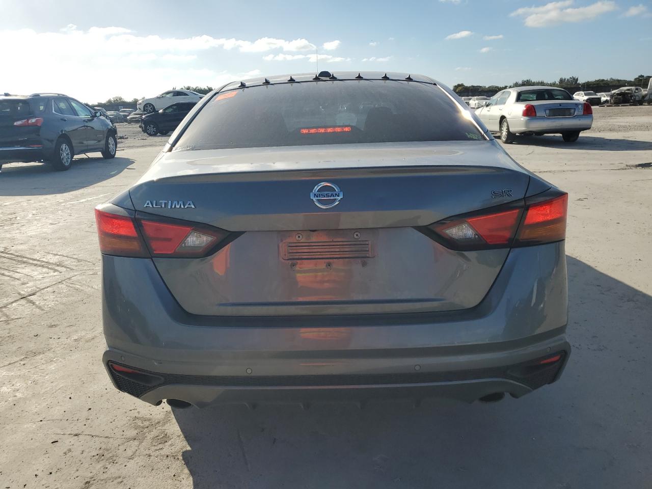 2020 Nissan Altima - Image 6