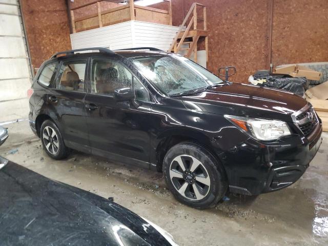  SUBARU FORESTER 2017 Черный