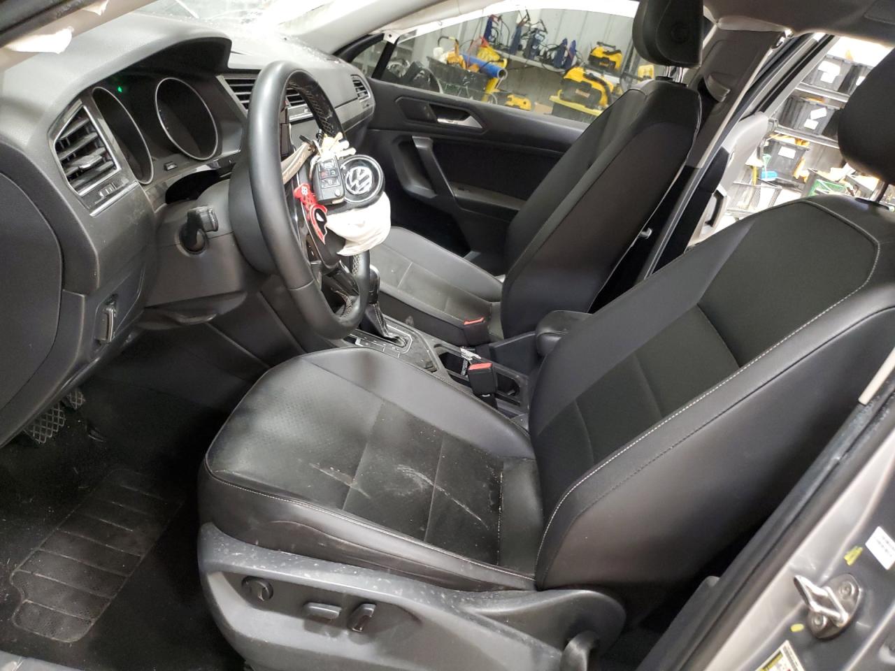2021 Volkswagen Tiguan - Image 7