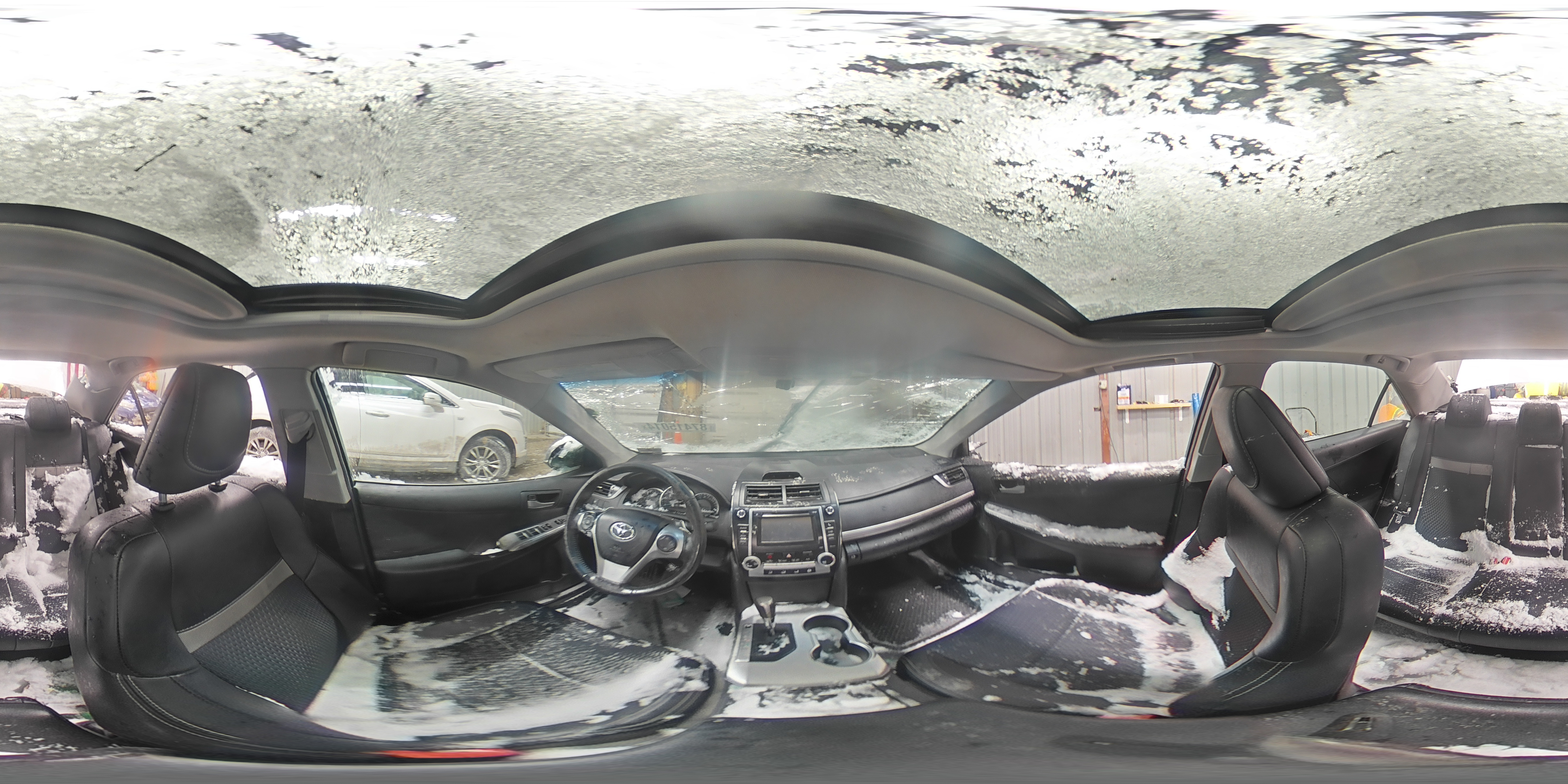 2012 Toyota Camry - Image 13