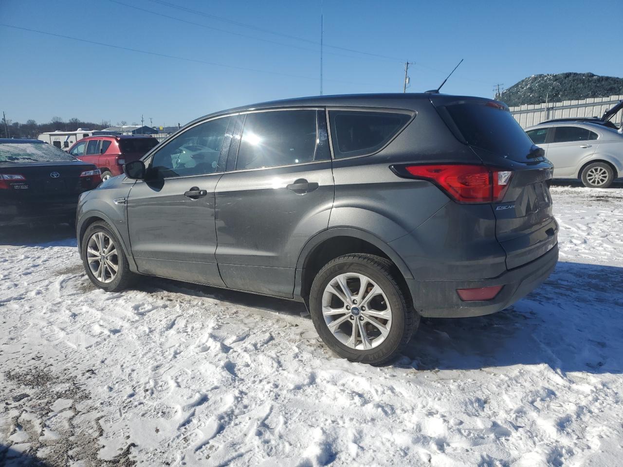 2019 Ford Escape - Image 2