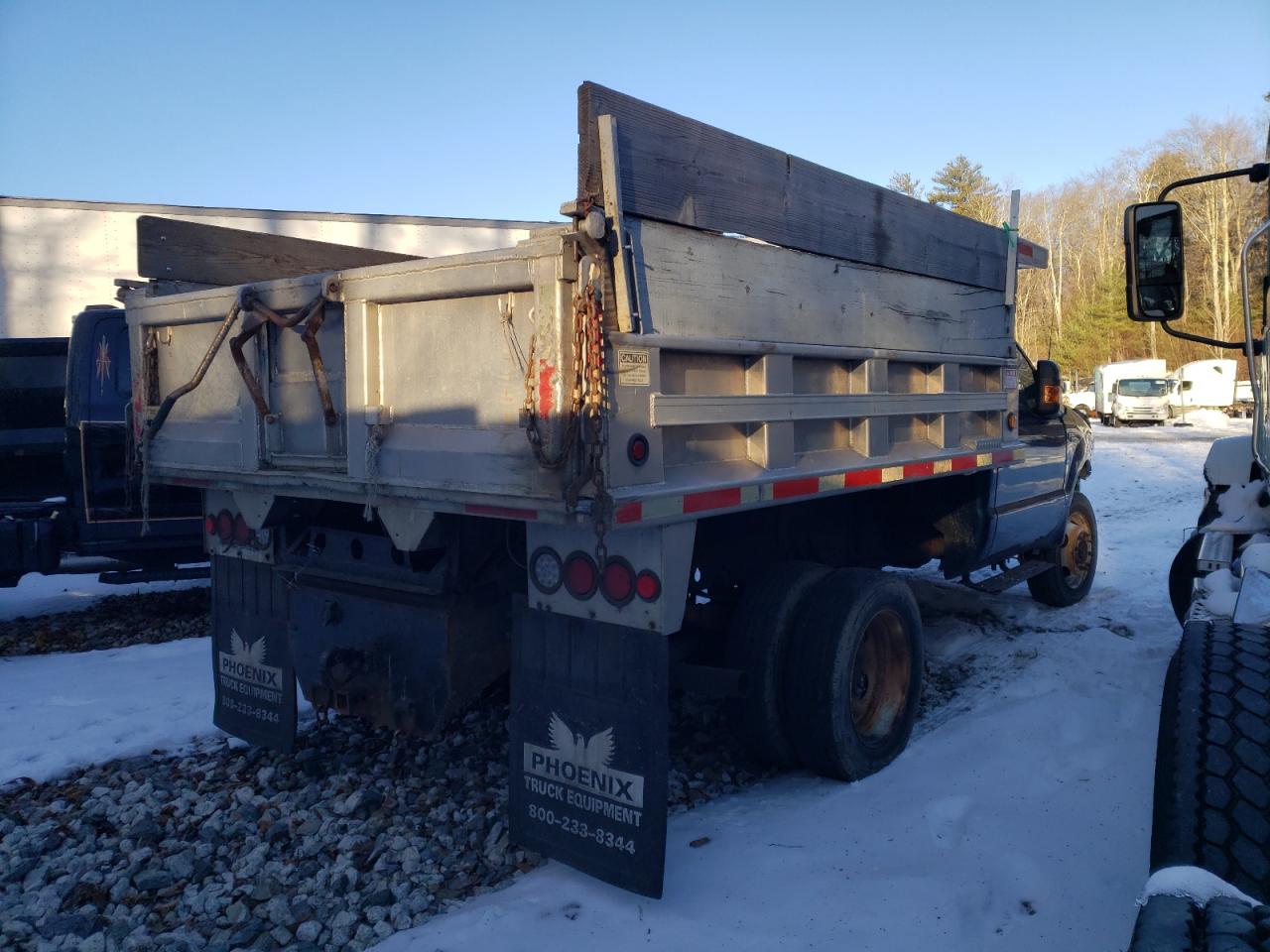 1999 Ford F550 - Image 3