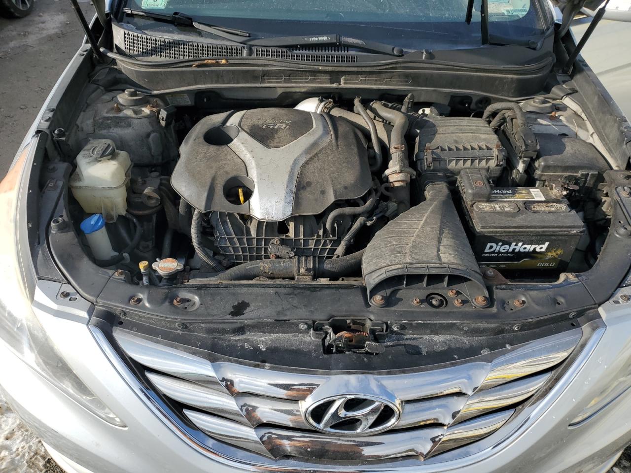 2012 Hyundai Sonata - Image 11