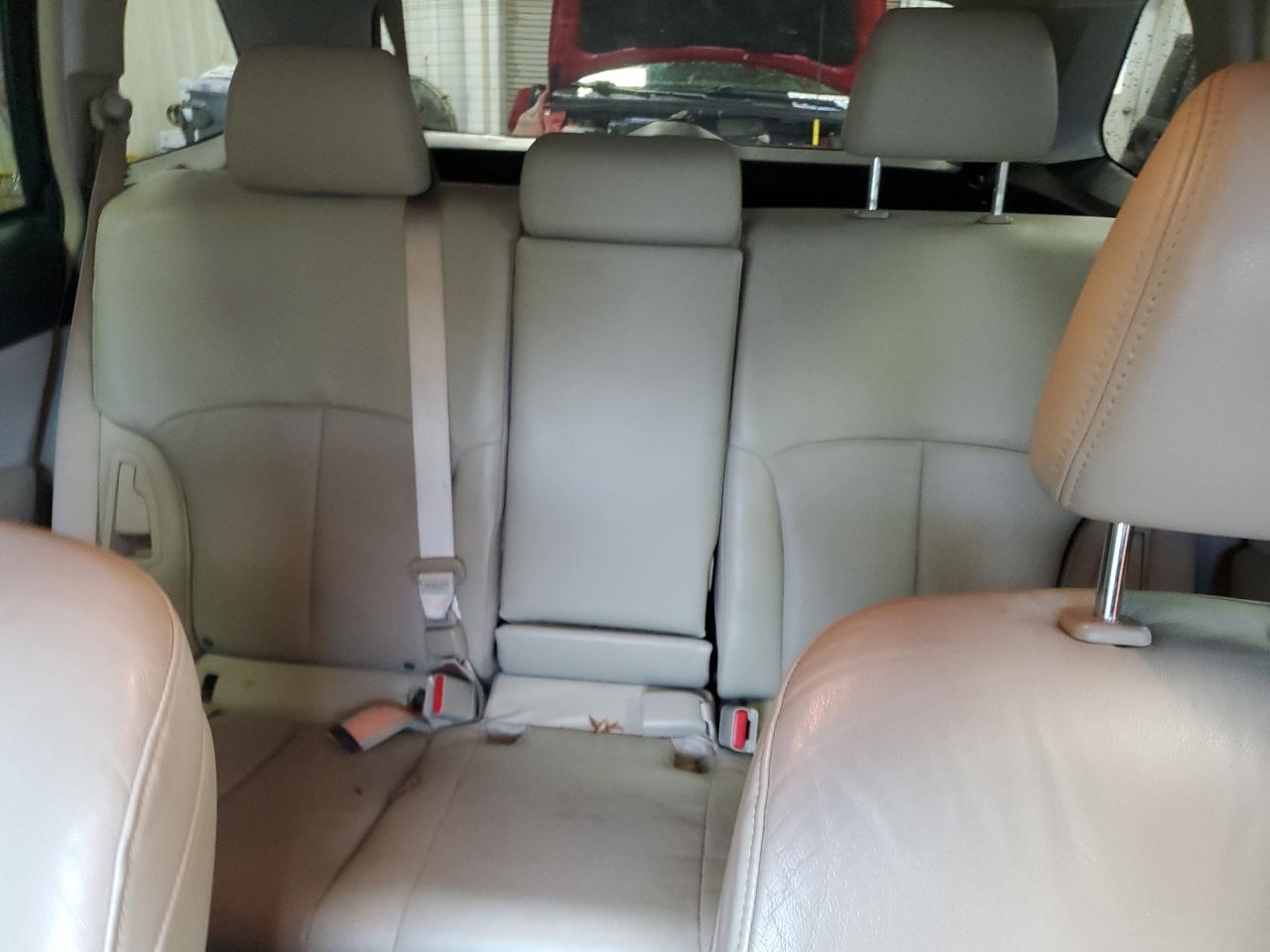 2014 Subaru Outback - Image 10