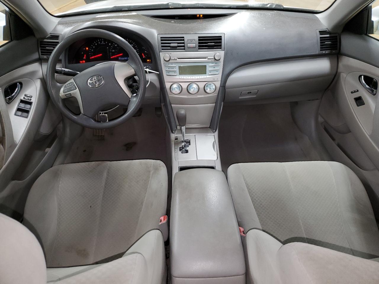 2009 Toyota Camry - Image 8