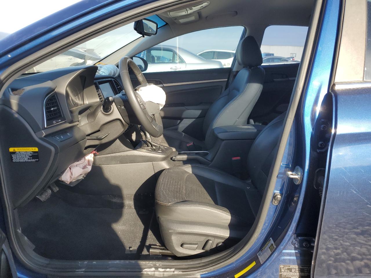2017 Hyundai Elantra - Image 7