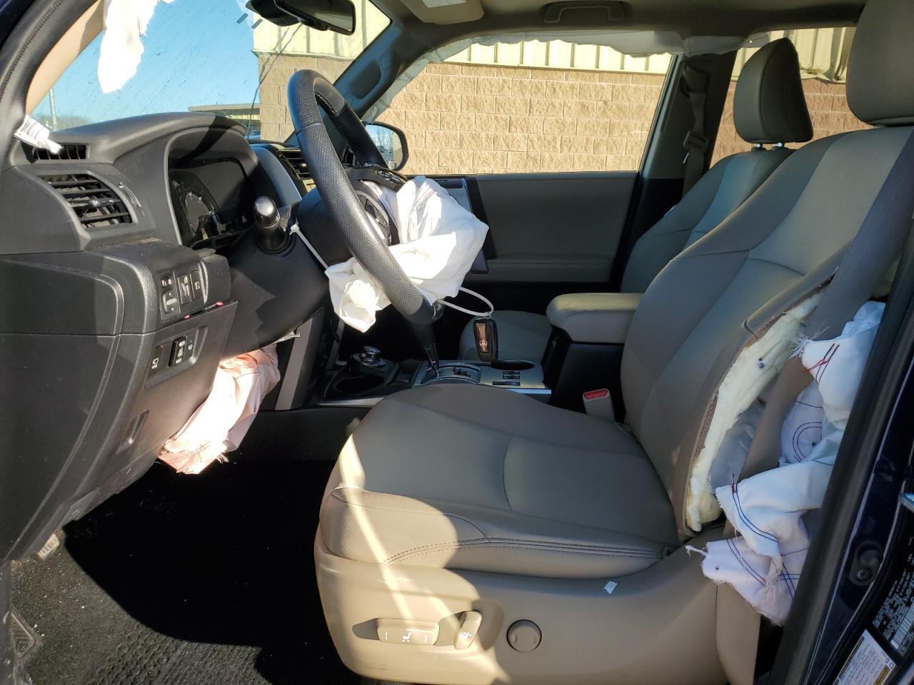 2022 Toyota 4Runner - Image 7