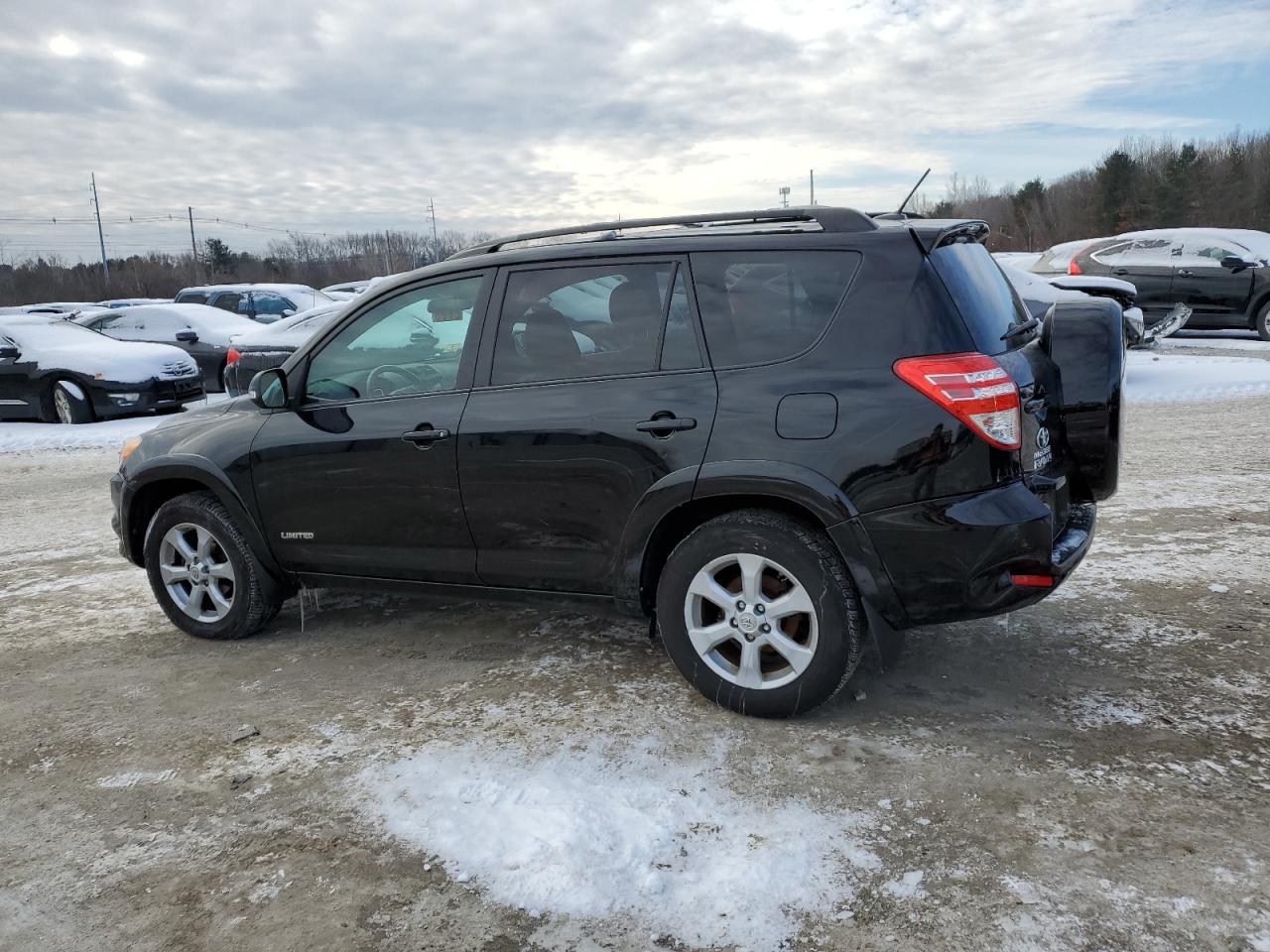 2011 Toyota RAV 4 - Image 2