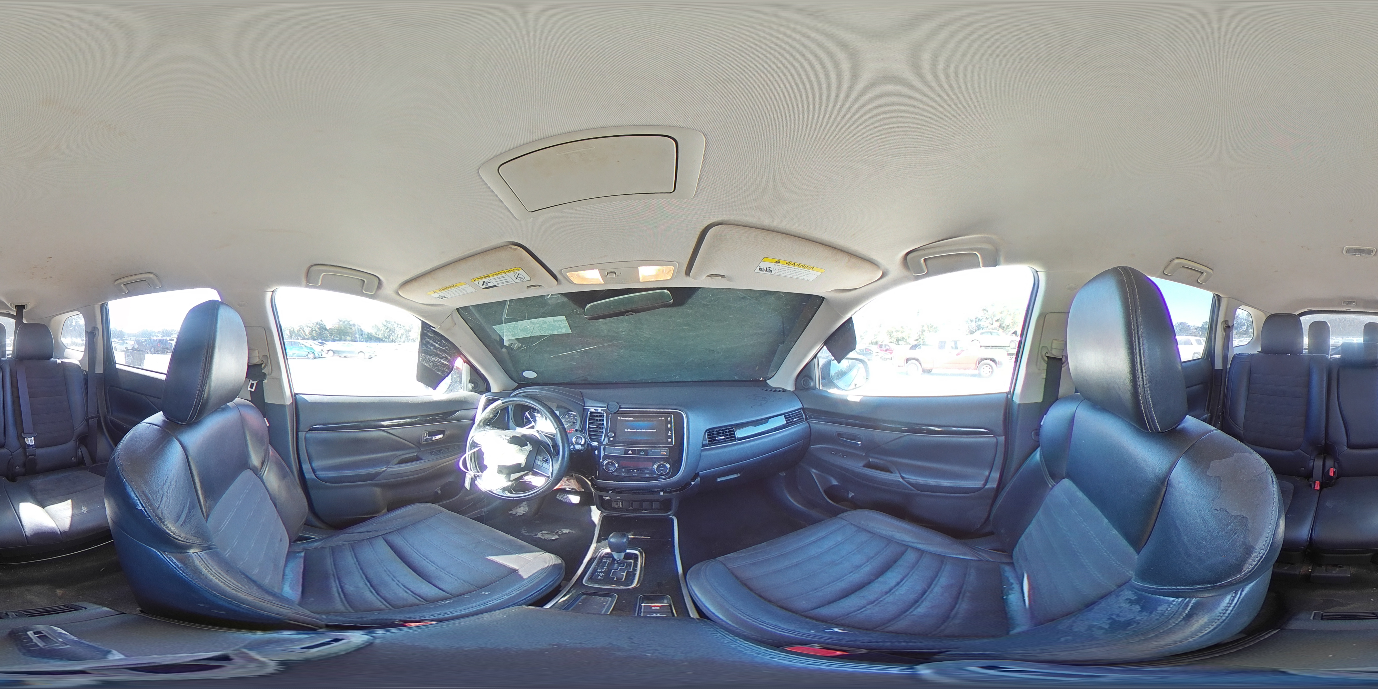 2019 Mitsubishi Outlander - Image 14