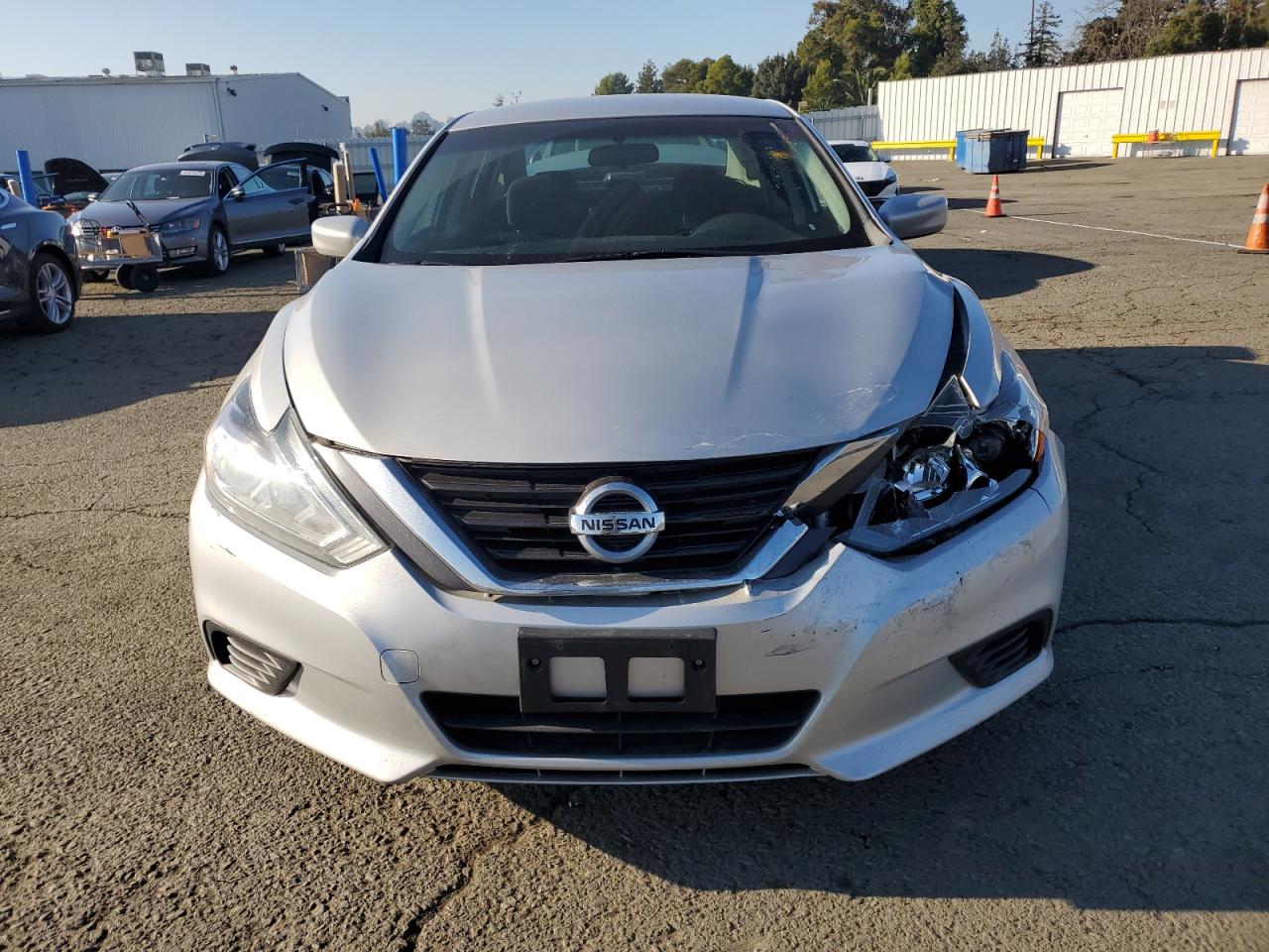 2016 Nissan Altima - Image 5