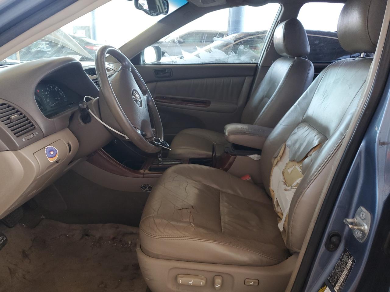 2004 Toyota Camry - Image 7