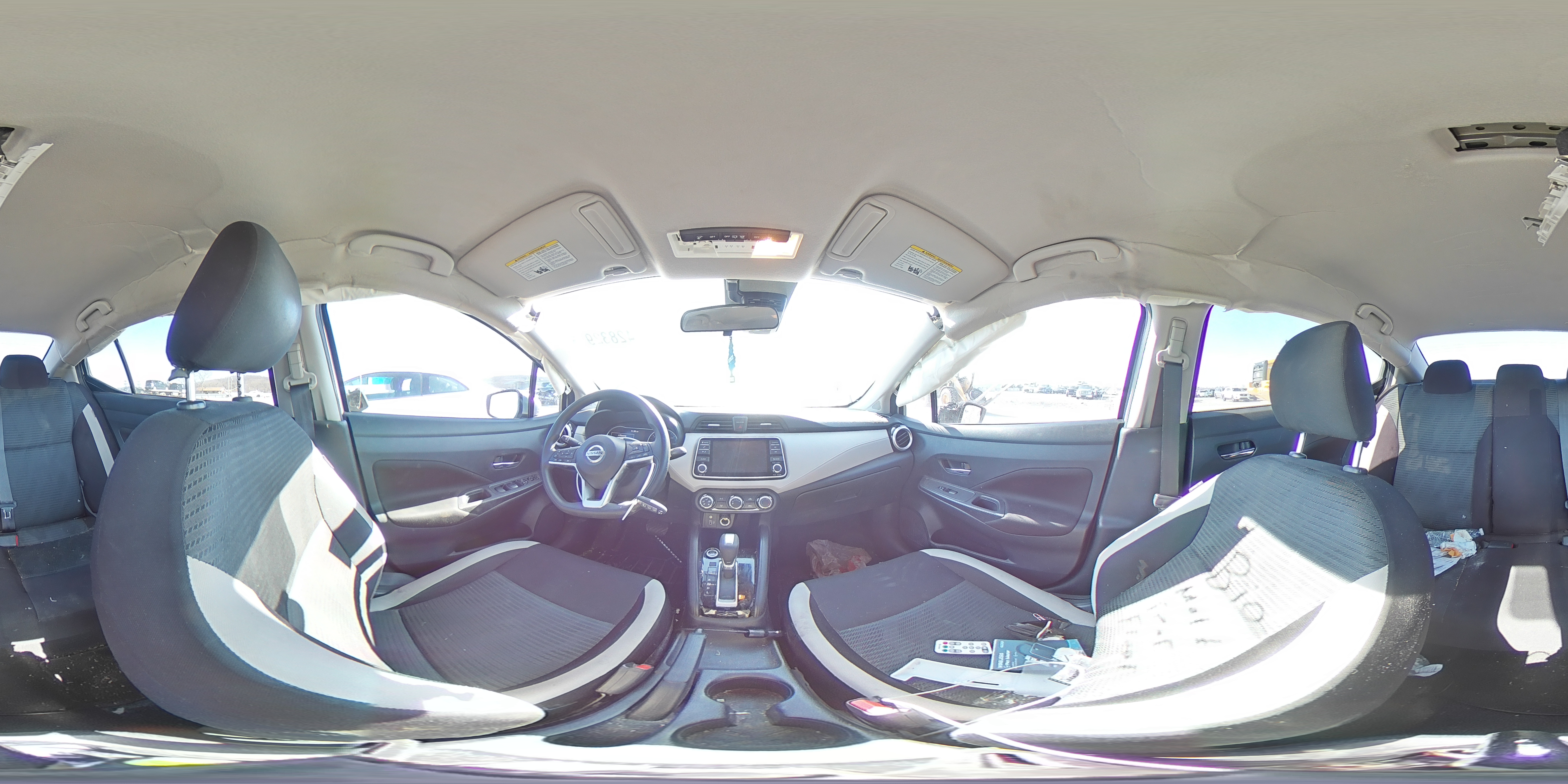 2021 Nissan Versa - Image 13