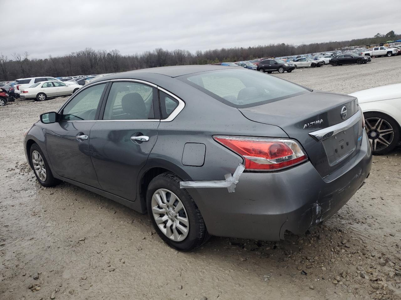 2014 Nissan Altima - Image 2