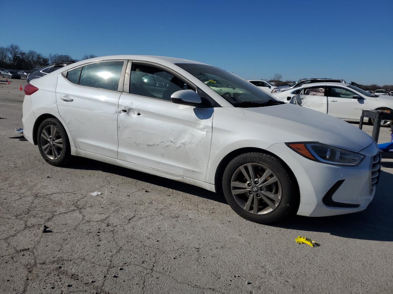 2017 Hyundai Elantra - Image 4