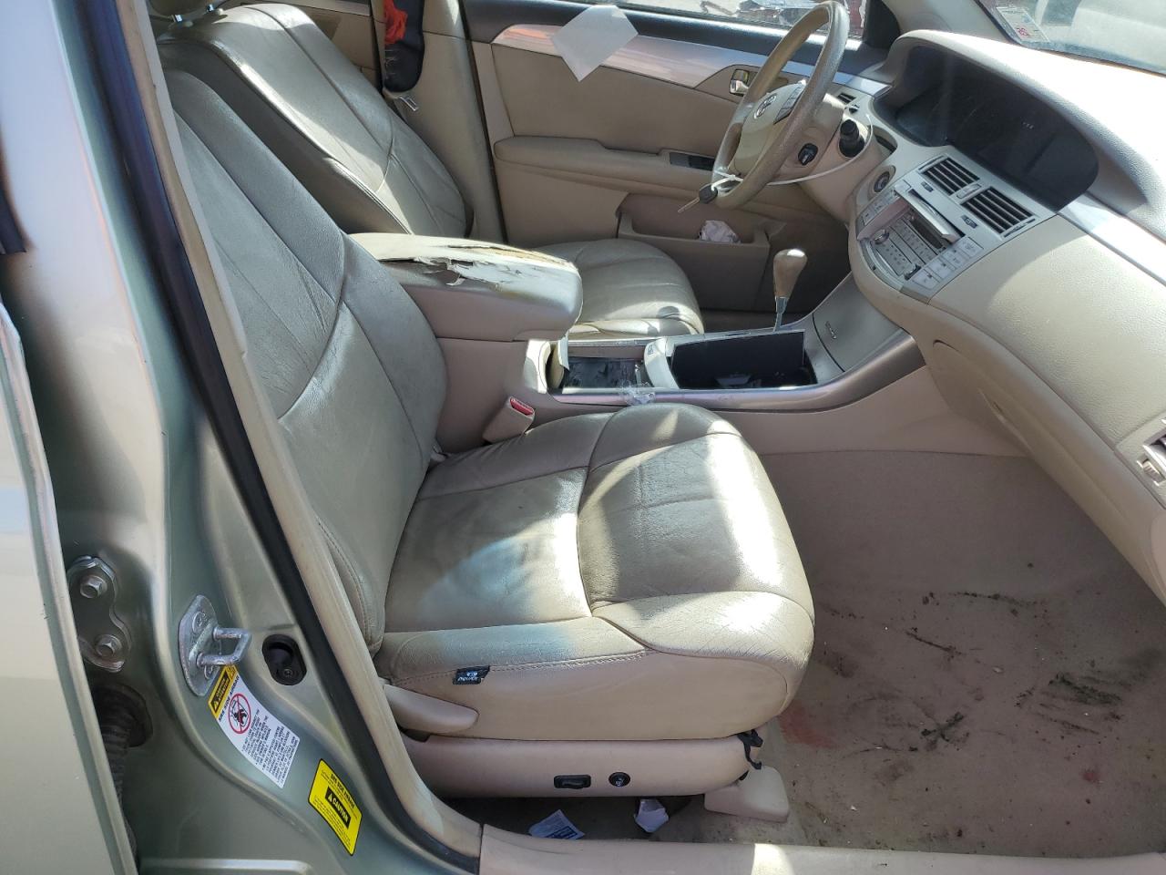 2006 Toyota Avalon - Image 7