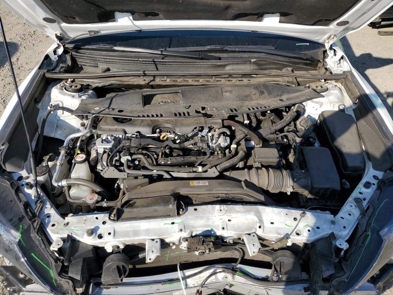 2022 Toyota Camry - Image 11