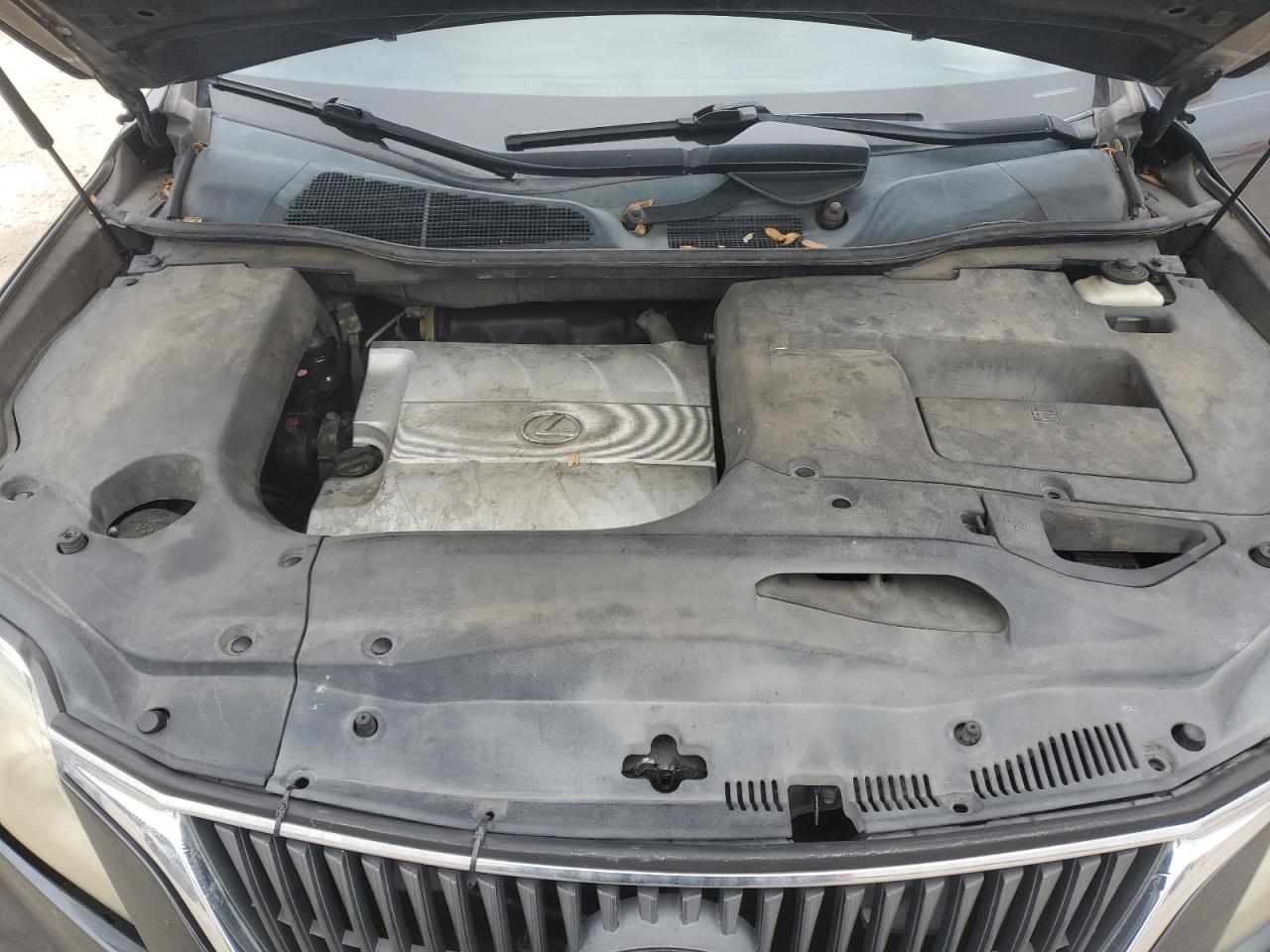 2010 Lexus RX - Image 12