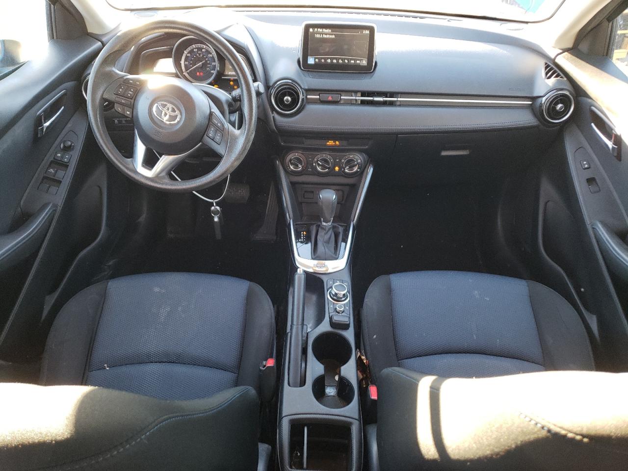 2018 Toyota Yaris - Image 8