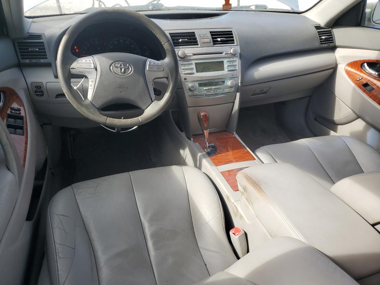 2009 Toyota Camry - Image 8