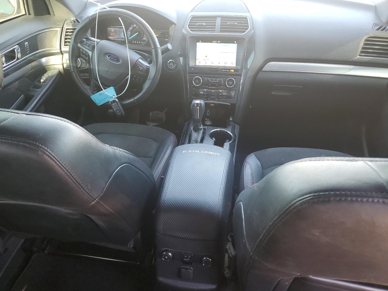 2018 Ford Explorer - Image 8
