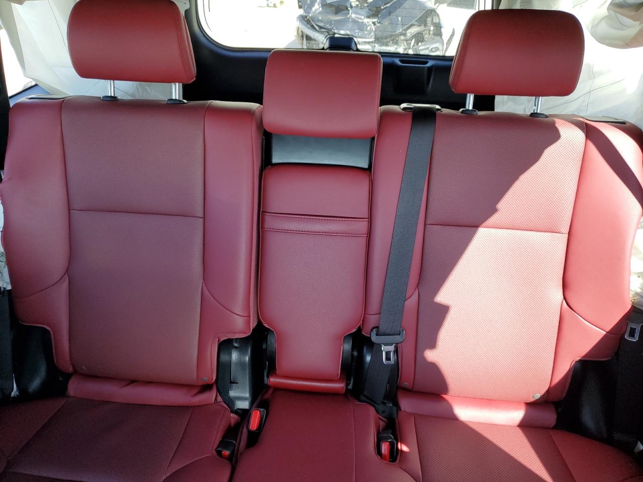2022 Lexus GX - Image 10