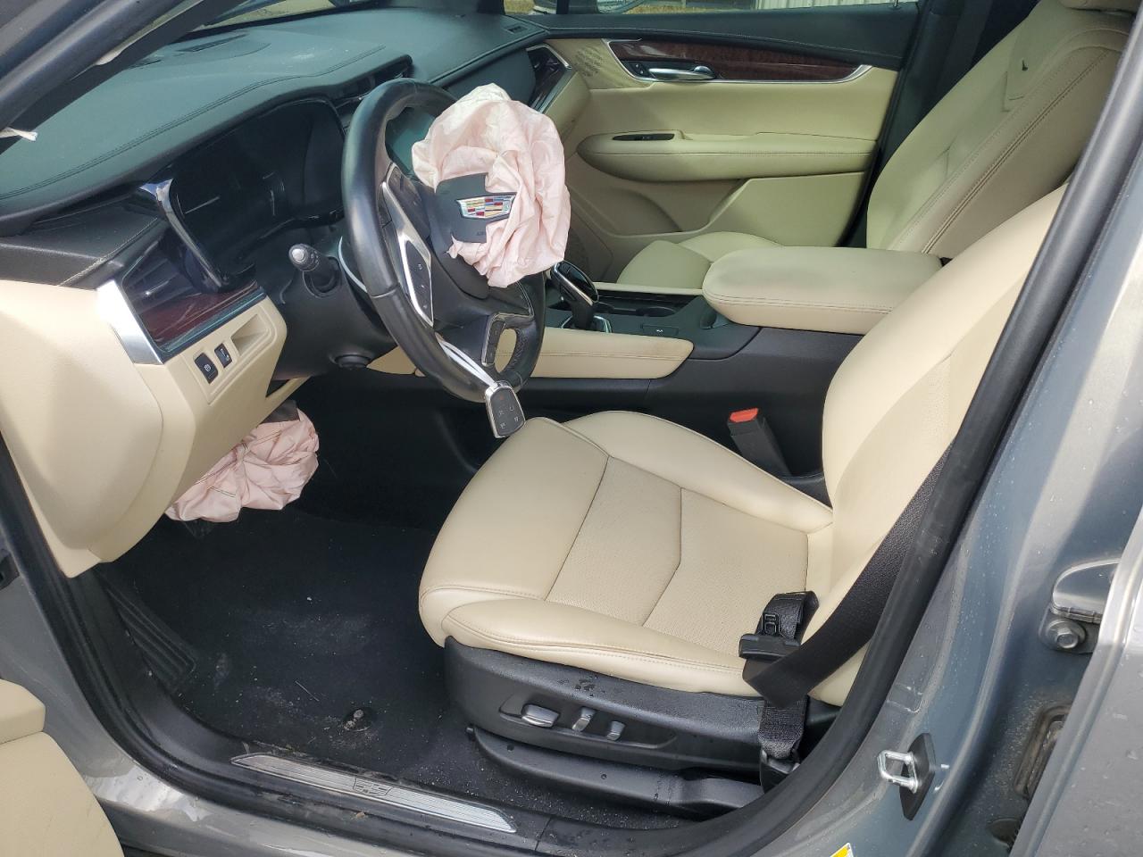 2019 Cadillac XT5 - Image 7