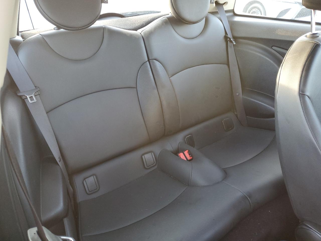 2012 MINI Cooper - Image 11