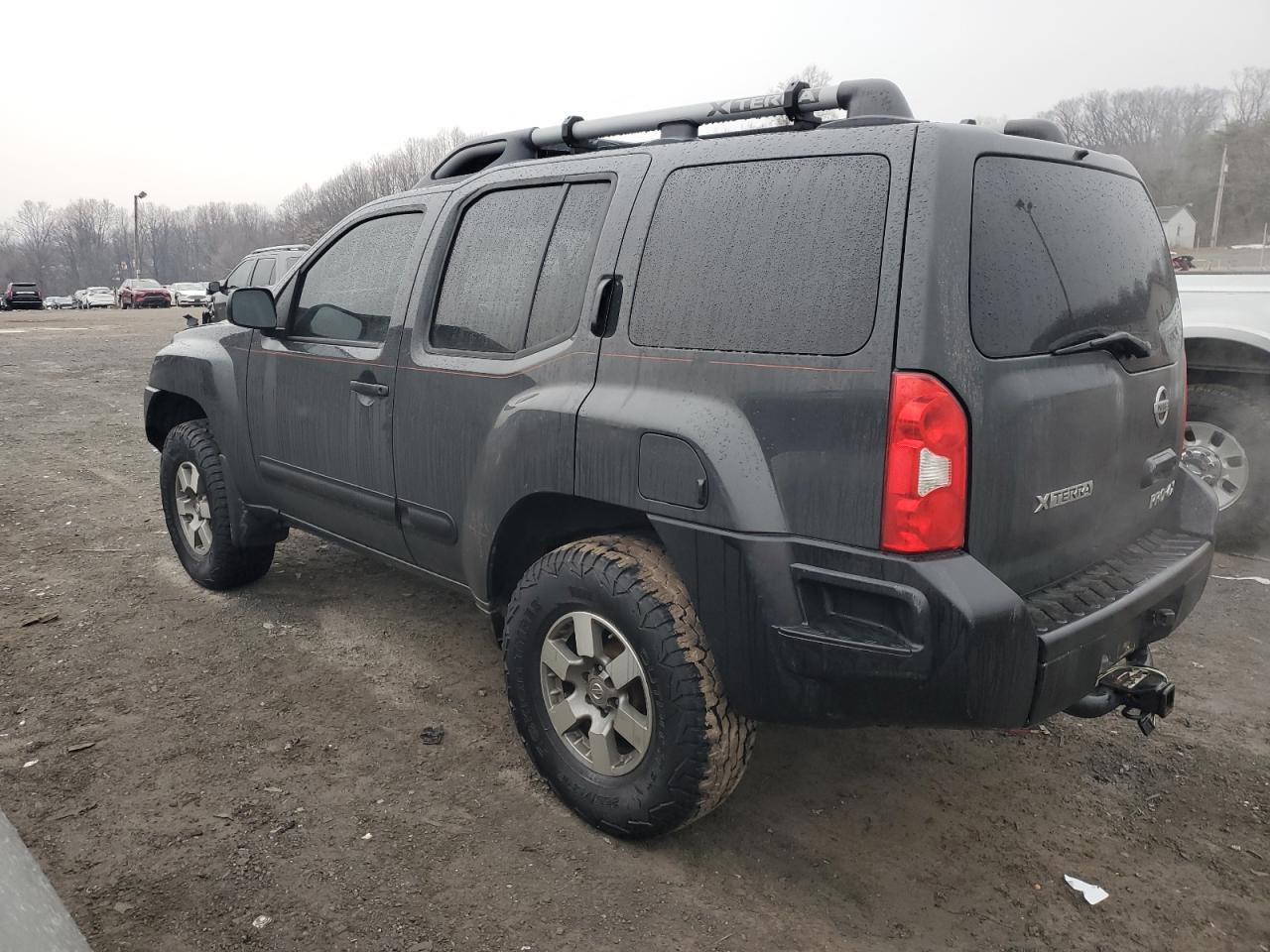 2011 Nissan XTerra - Image 2