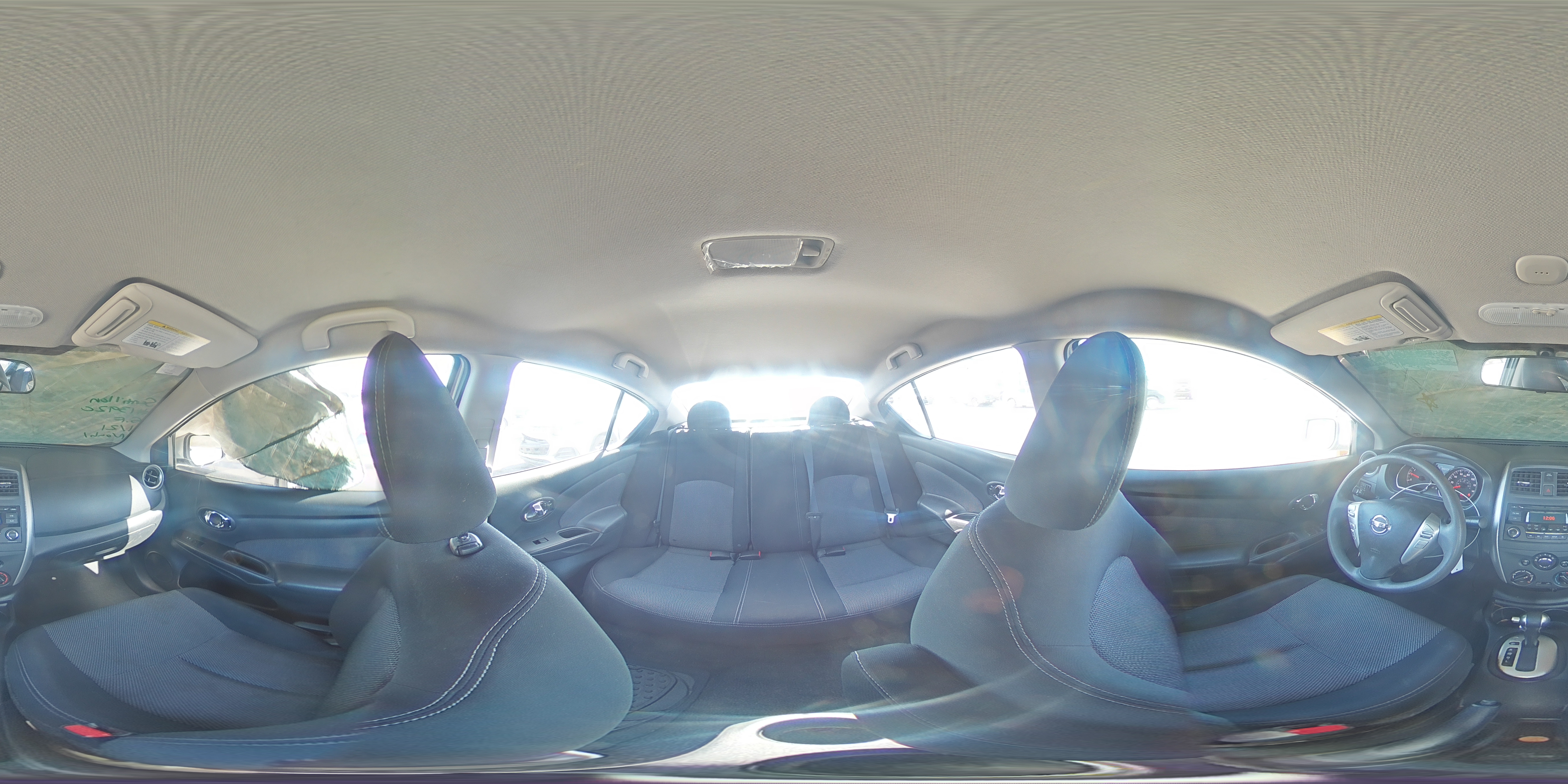 2016 Nissan Versa - Image 14
