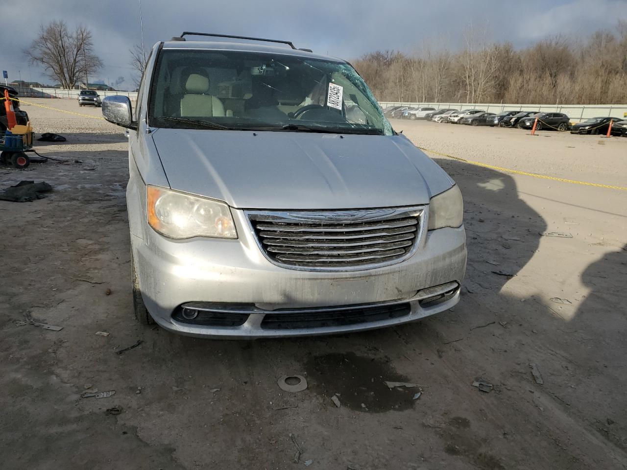 2012 Chrysler Town & Country - Image 5