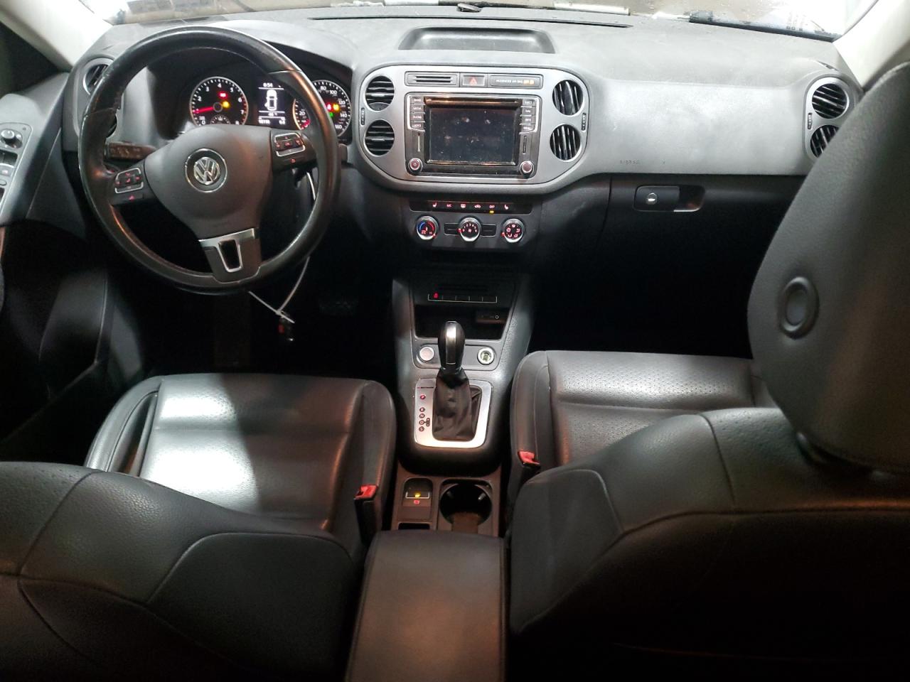 2016 Volkswagen Tiguan - Image 8