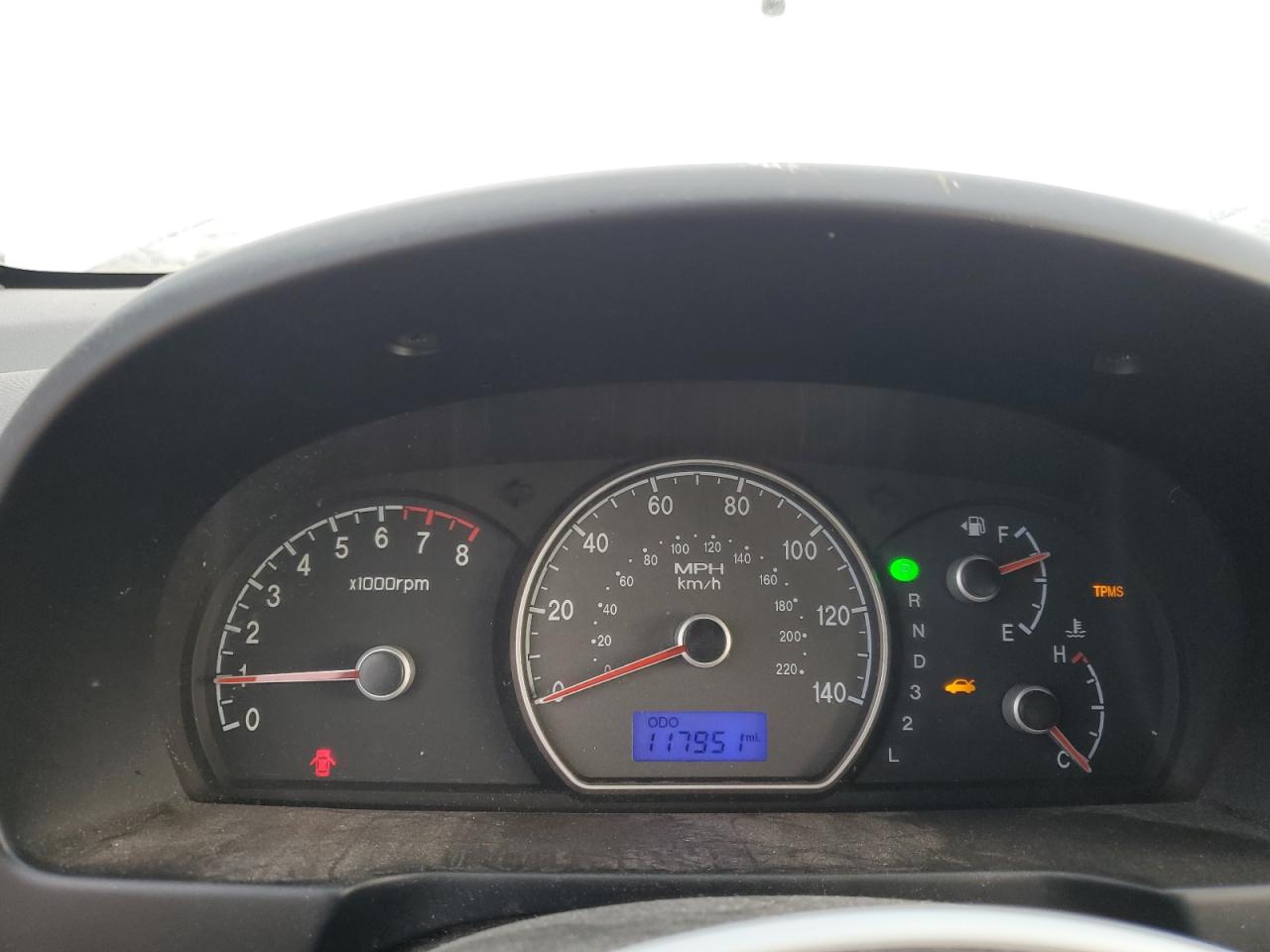 2008 Hyundai Elantra - Image 9