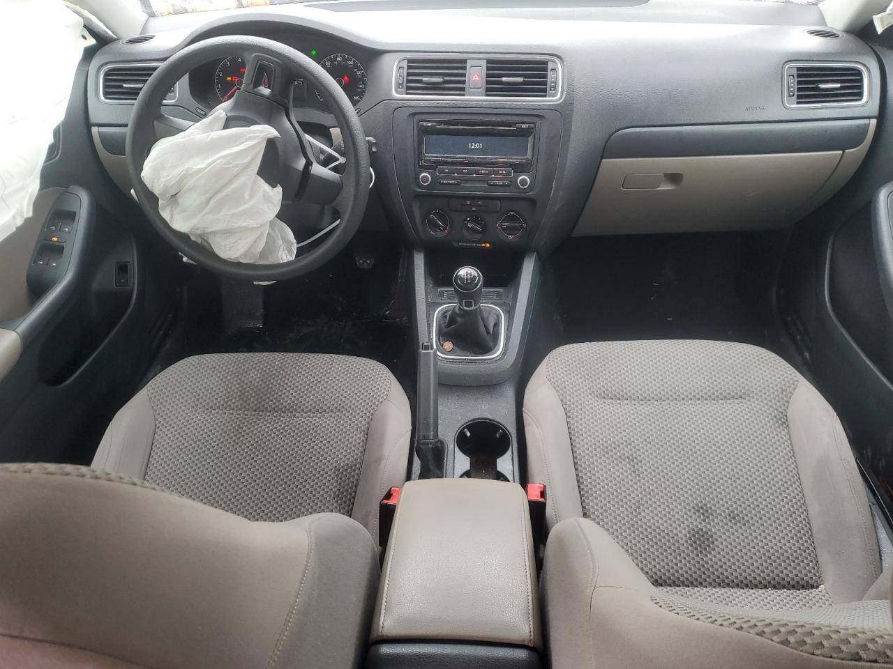 2014 Volkswagen Jetta - Image 8