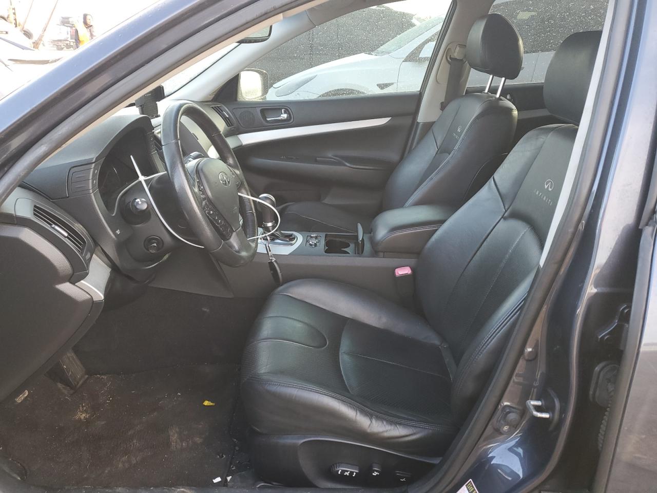 2009 Infiniti G - Image 7