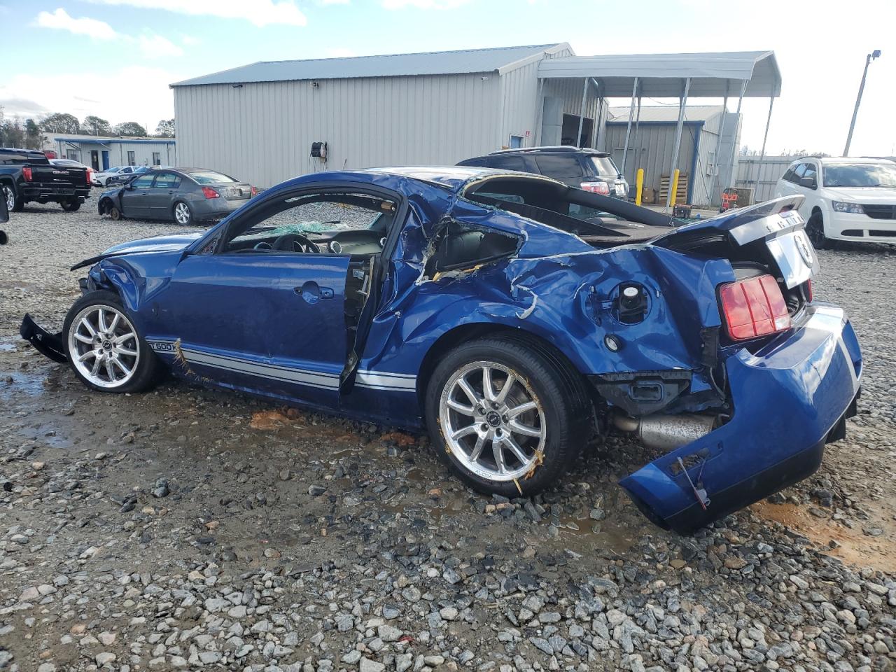 2009 Ford Mustang - Image 2