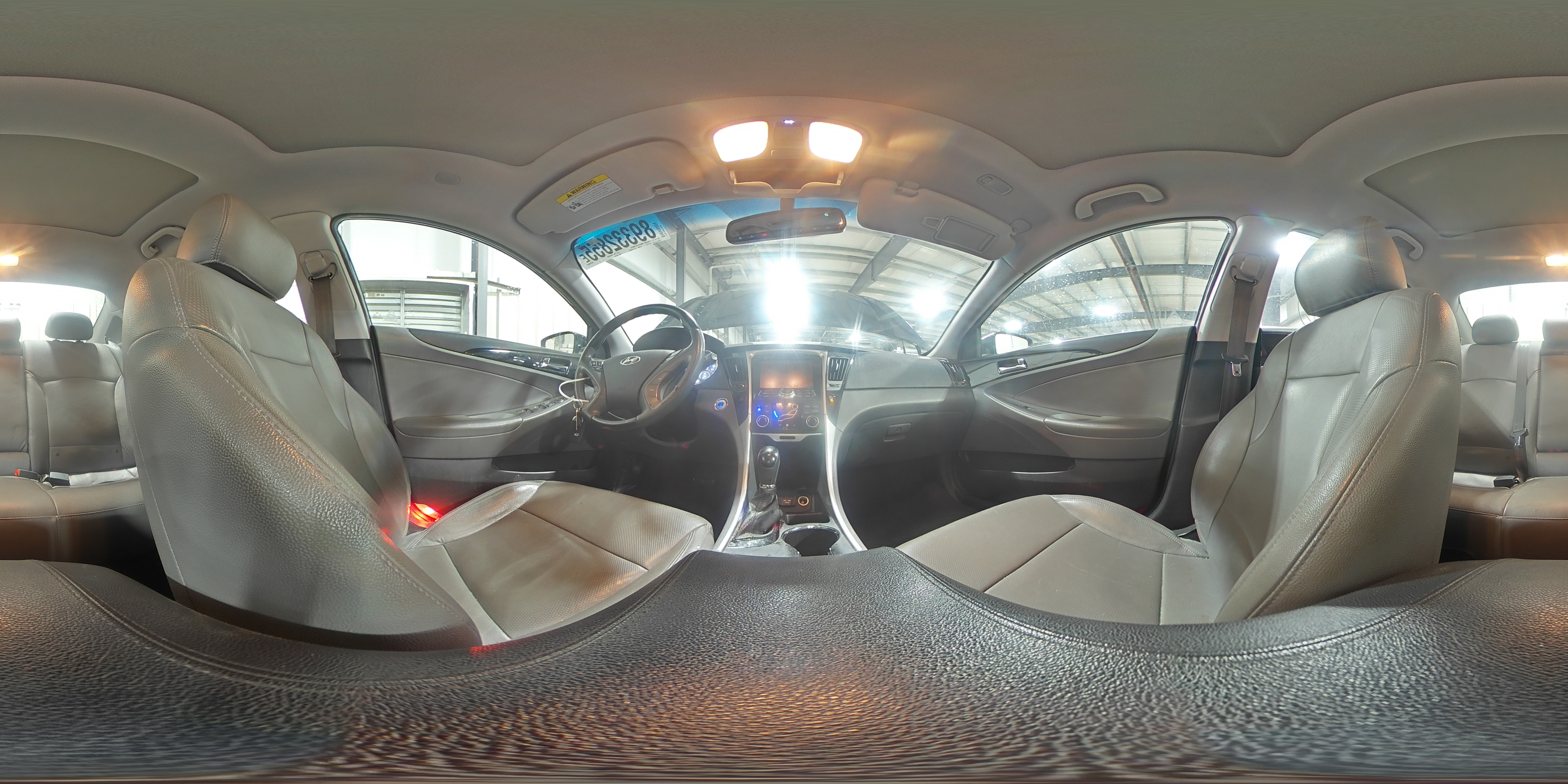 2013 Hyundai Sonata - Image 14