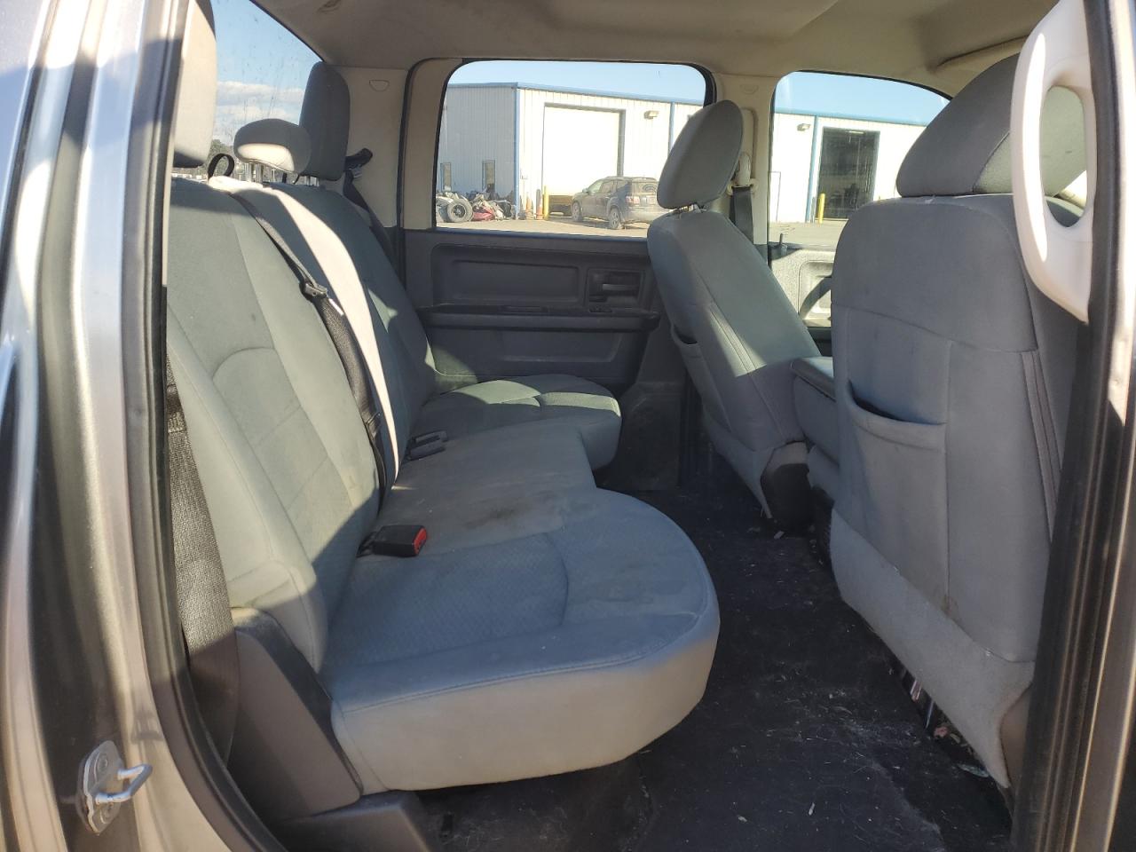 2013 RAM 1500 - Image 10