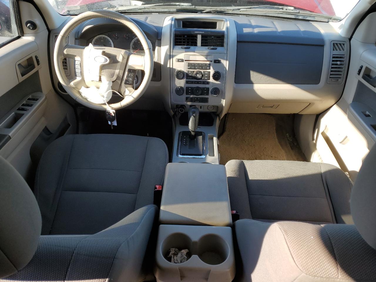 2010 Ford Escape - Image 8