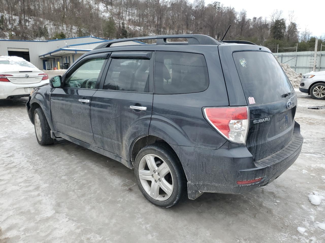 2009 Subaru Forester - Image 2