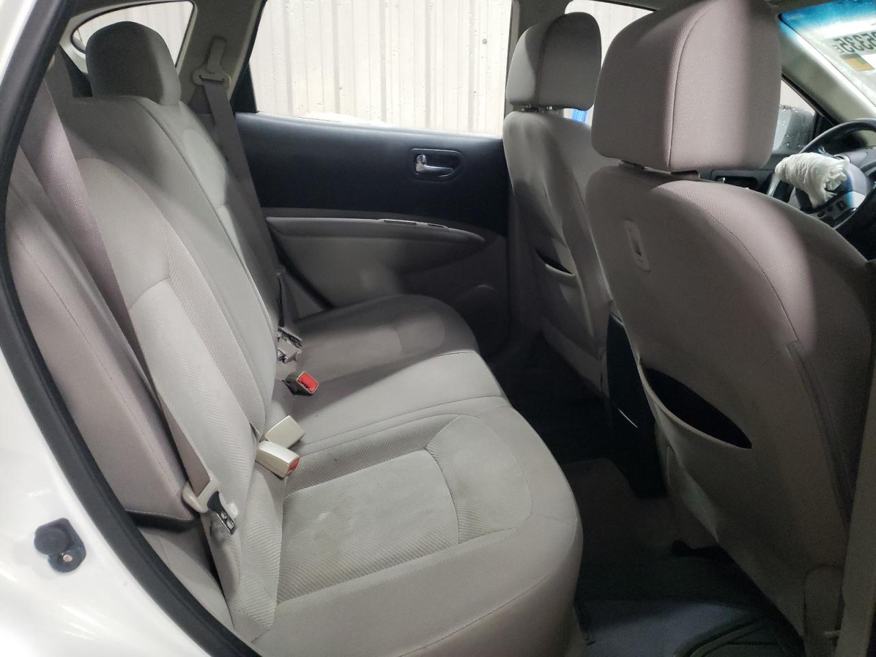 2013 Nissan Rogue - Image 10