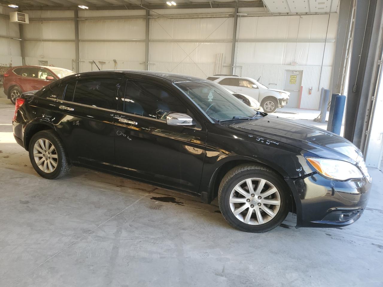 2014 Chrysler 200 - Image 4