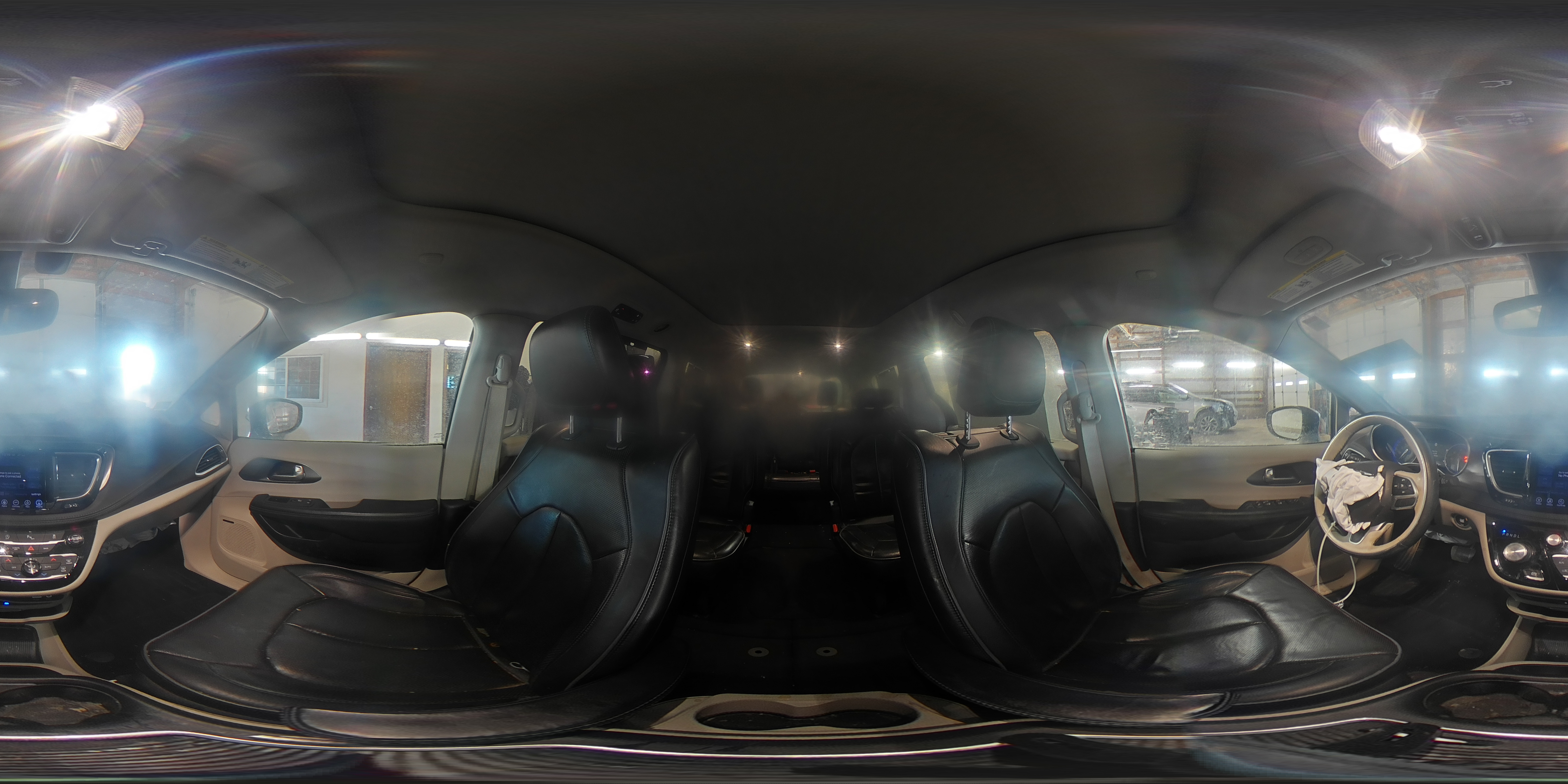 2017 Chrysler Pacifica - Image 15