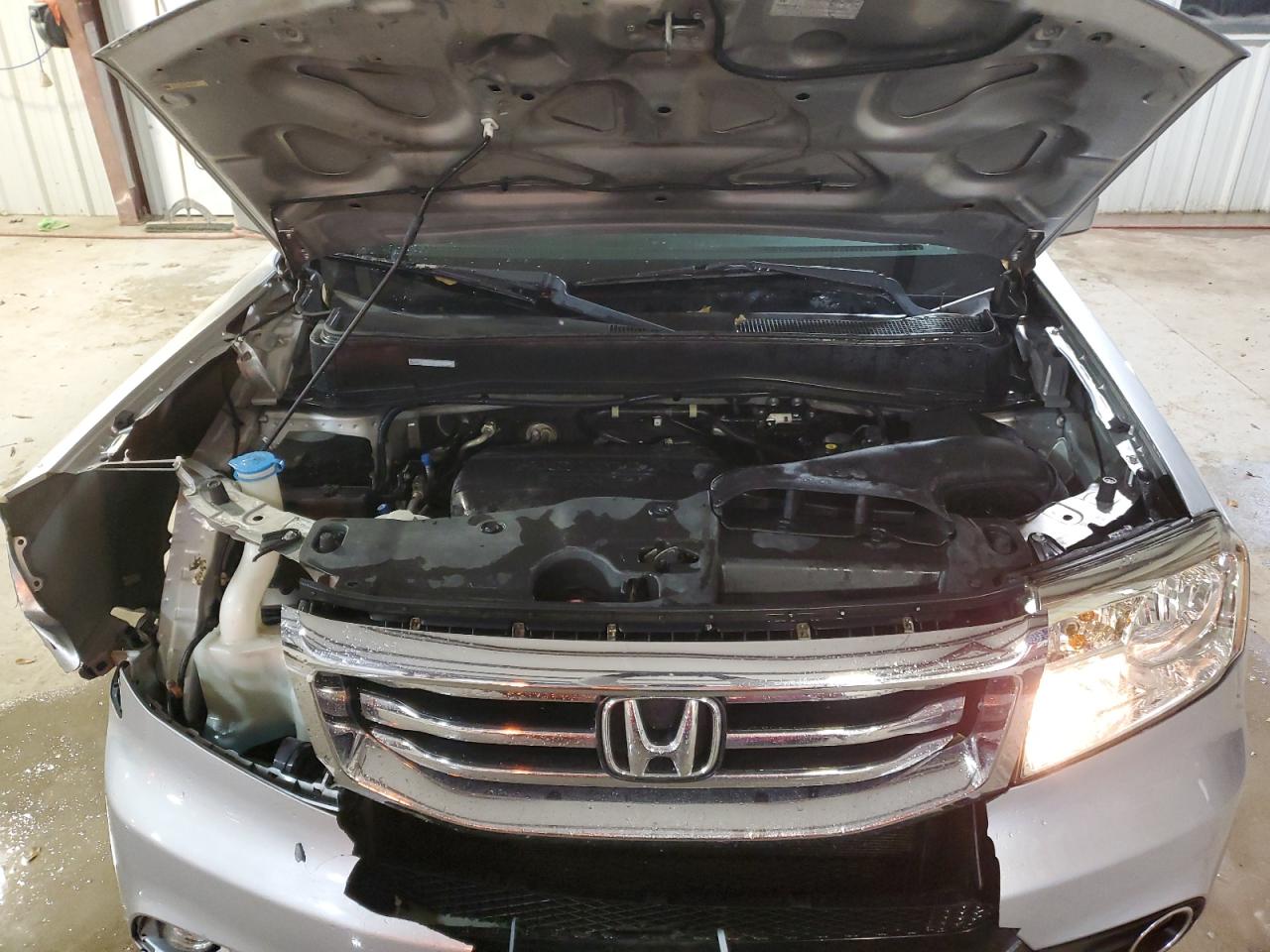 2014 Honda Pilot - Image 12