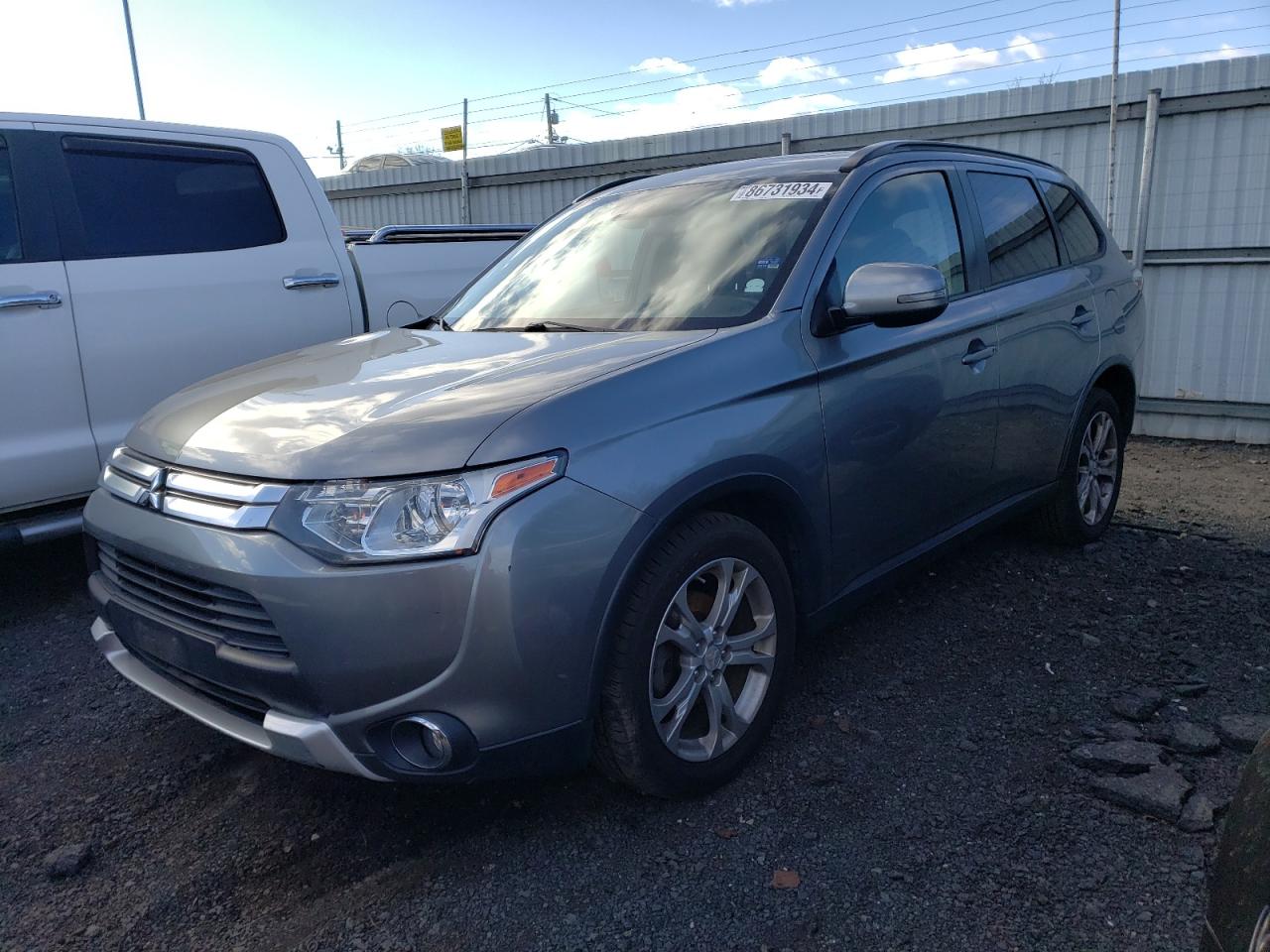 JA4AZ3A33FZ006538 2015 MITSUBISHI OUTLANDER - Image 1
